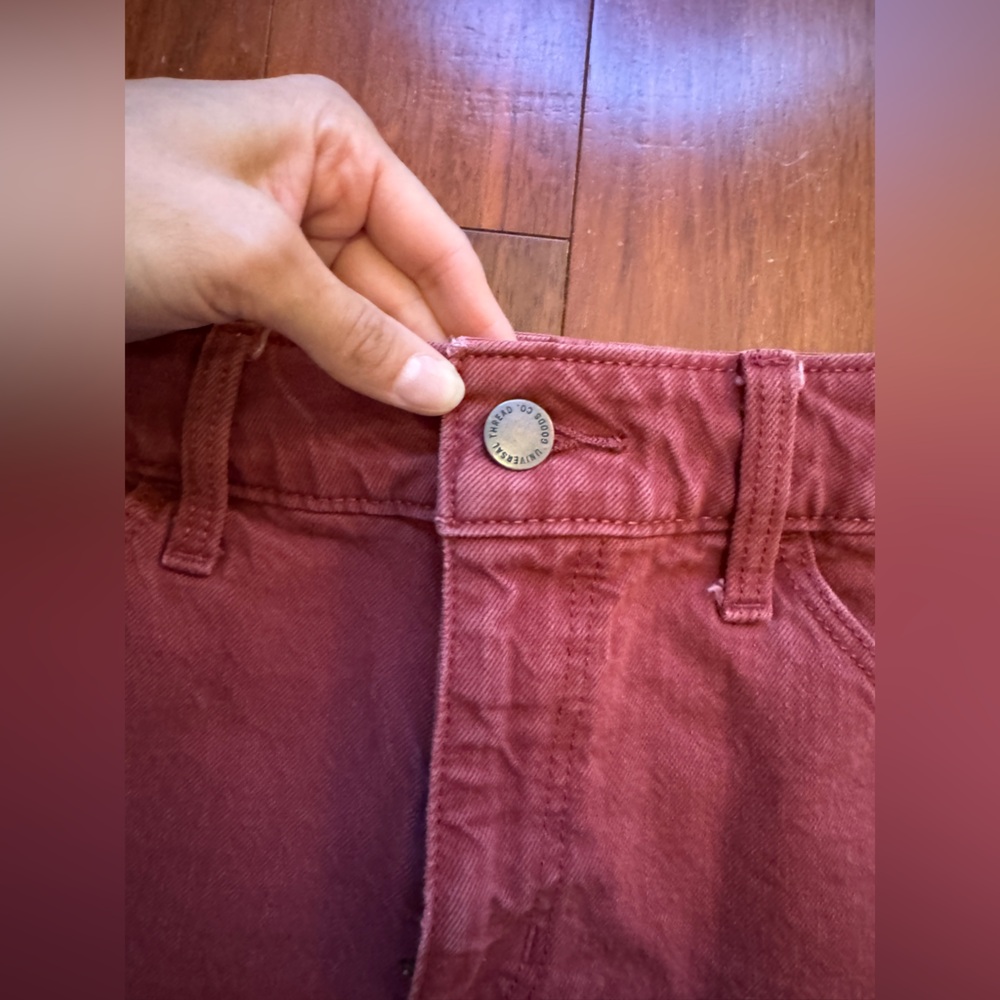 Universal Thread Women's Rust-Colored Button-Fly Jean Shorts - Picture 2 of 7